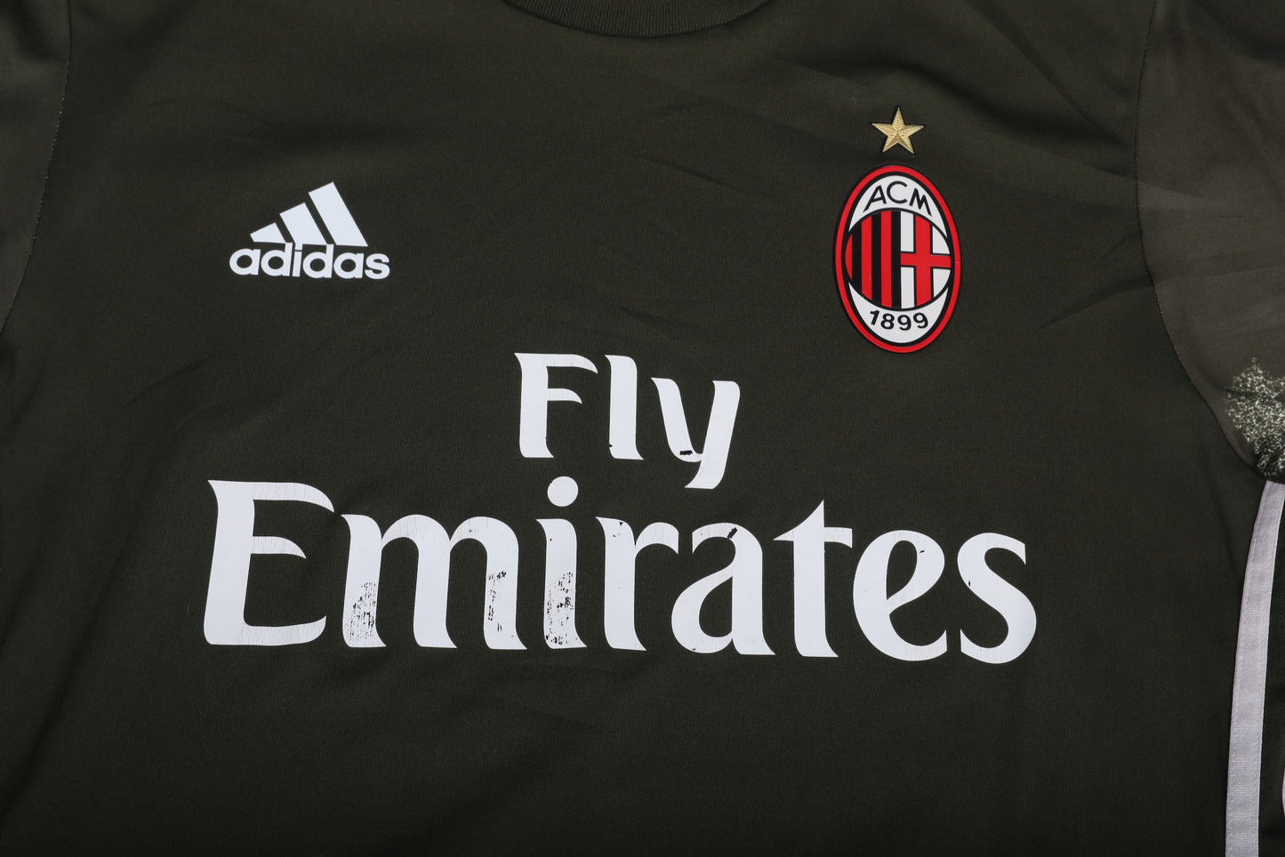 AC Milan 2016-17 Third *Match Worn* Matias Fernandez #14 Kit