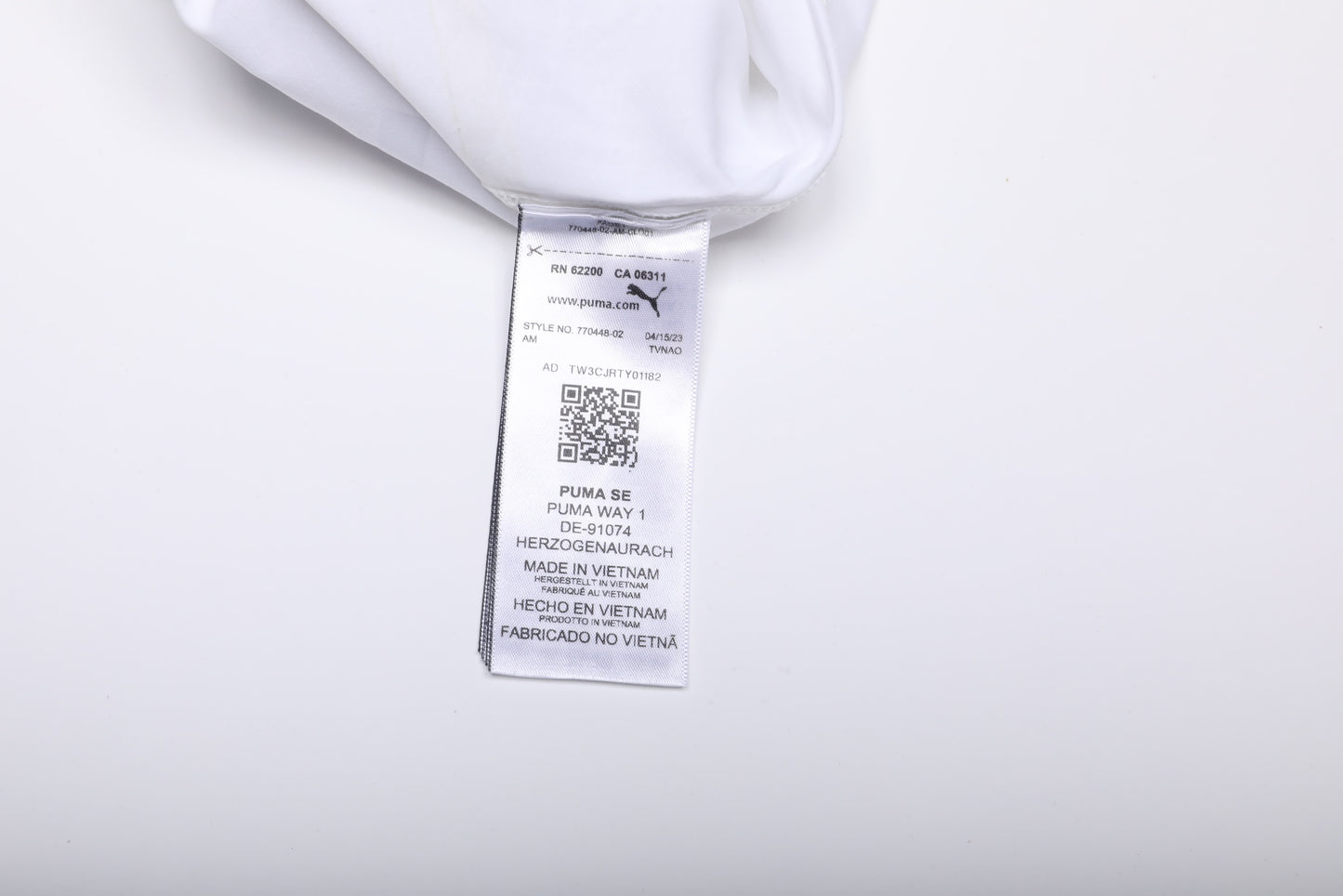 Manchester City 2023-24 Authentic Away Julian Alvarez #19 UCL Kit - L *BNWOT*