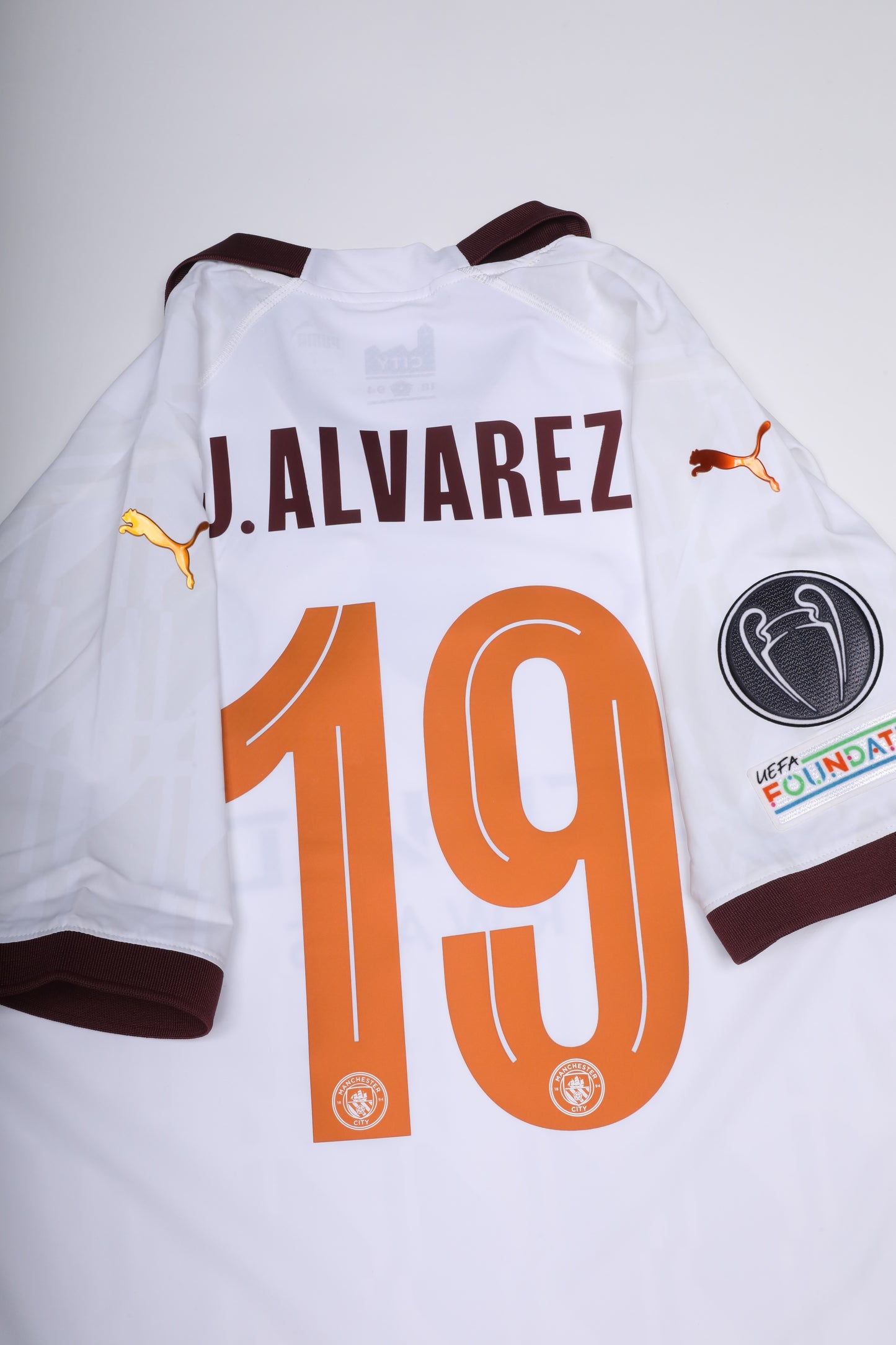 Manchester City 2023-24 Authentic Away Julian Alvarez #19 UCL Kit - L *BNWOT*