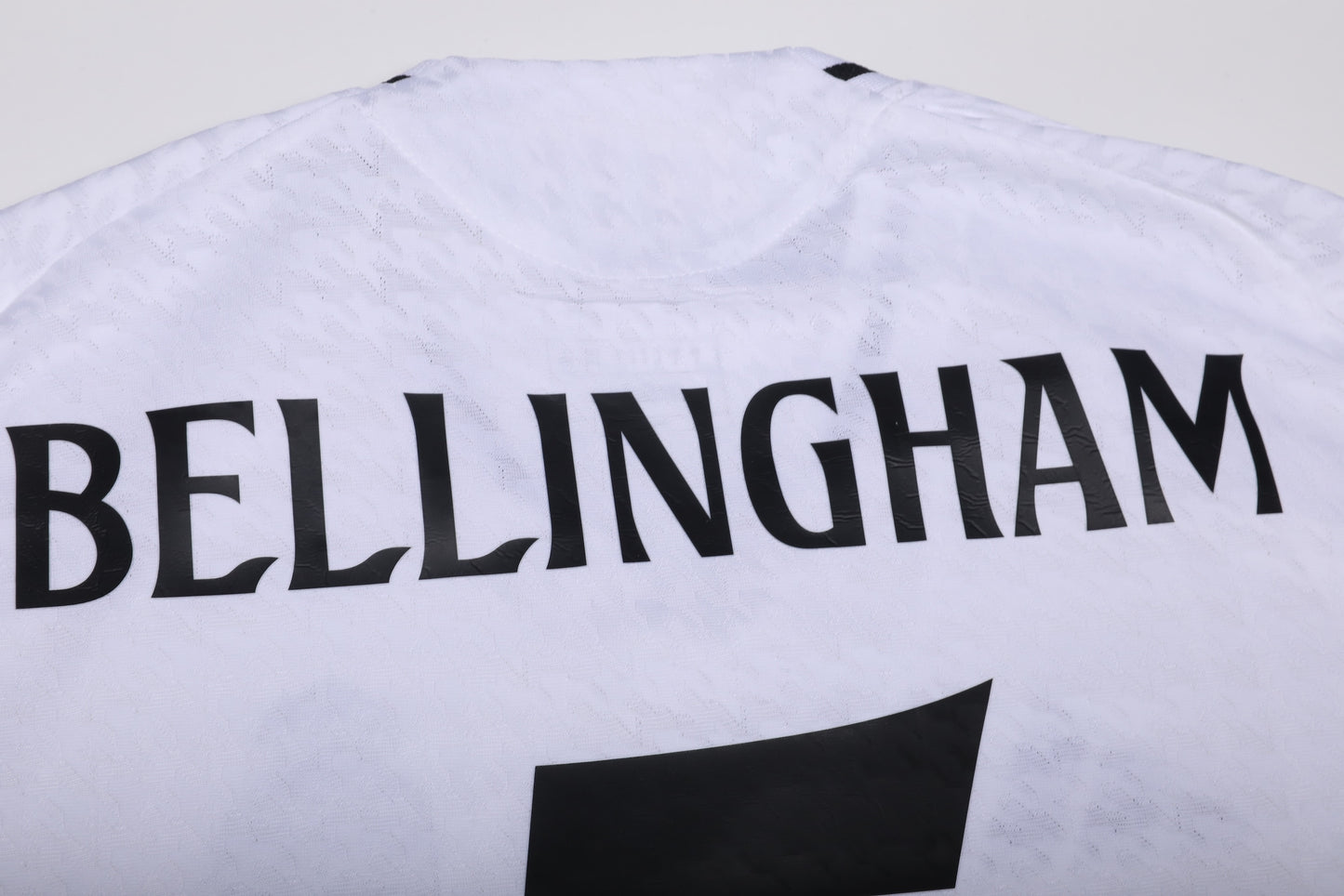 Real Madrid CF 2024-25 Authentic Bellingham #5 UCL Kit - L *BNWT*