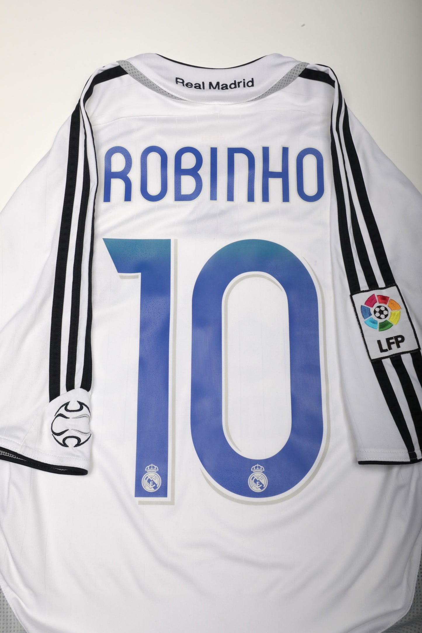 Real Madrid CF 2006-07 Home Jersey Robinho #10 Kit - (7.5/10) - L