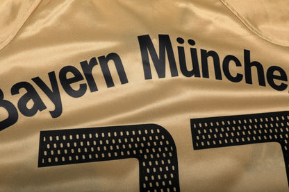 Bayern Munich 2005-06 Away Jersey Paolo Guerrero #33 Kit - M *BNWT*