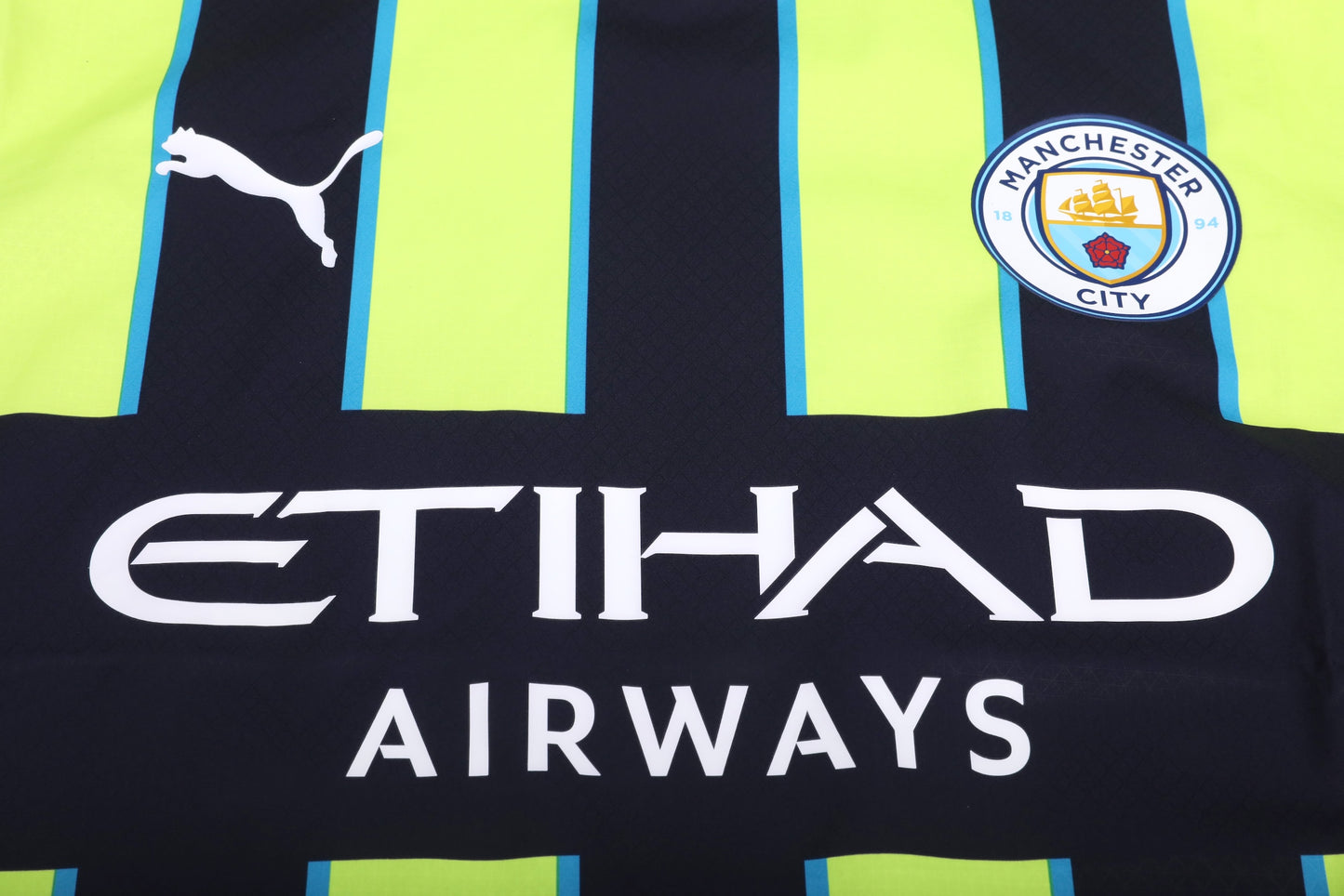 Manchester City 2024-25 Authentic Away Jeremy Doku #11 Kit - L *BNWT*