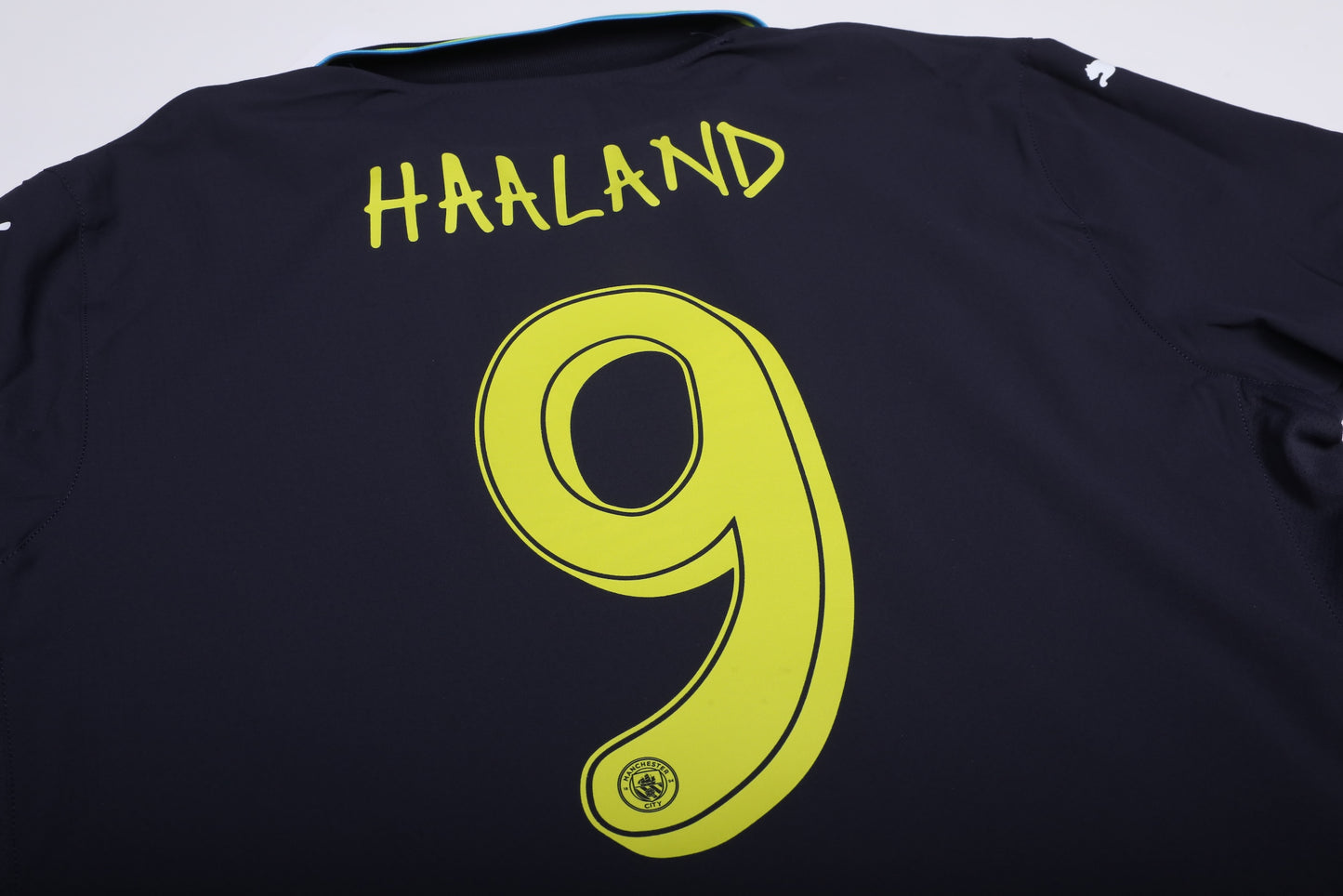 Manchester City 2024-25 Authentic Away Erling Haaland #9 Kit - L *BNWT*