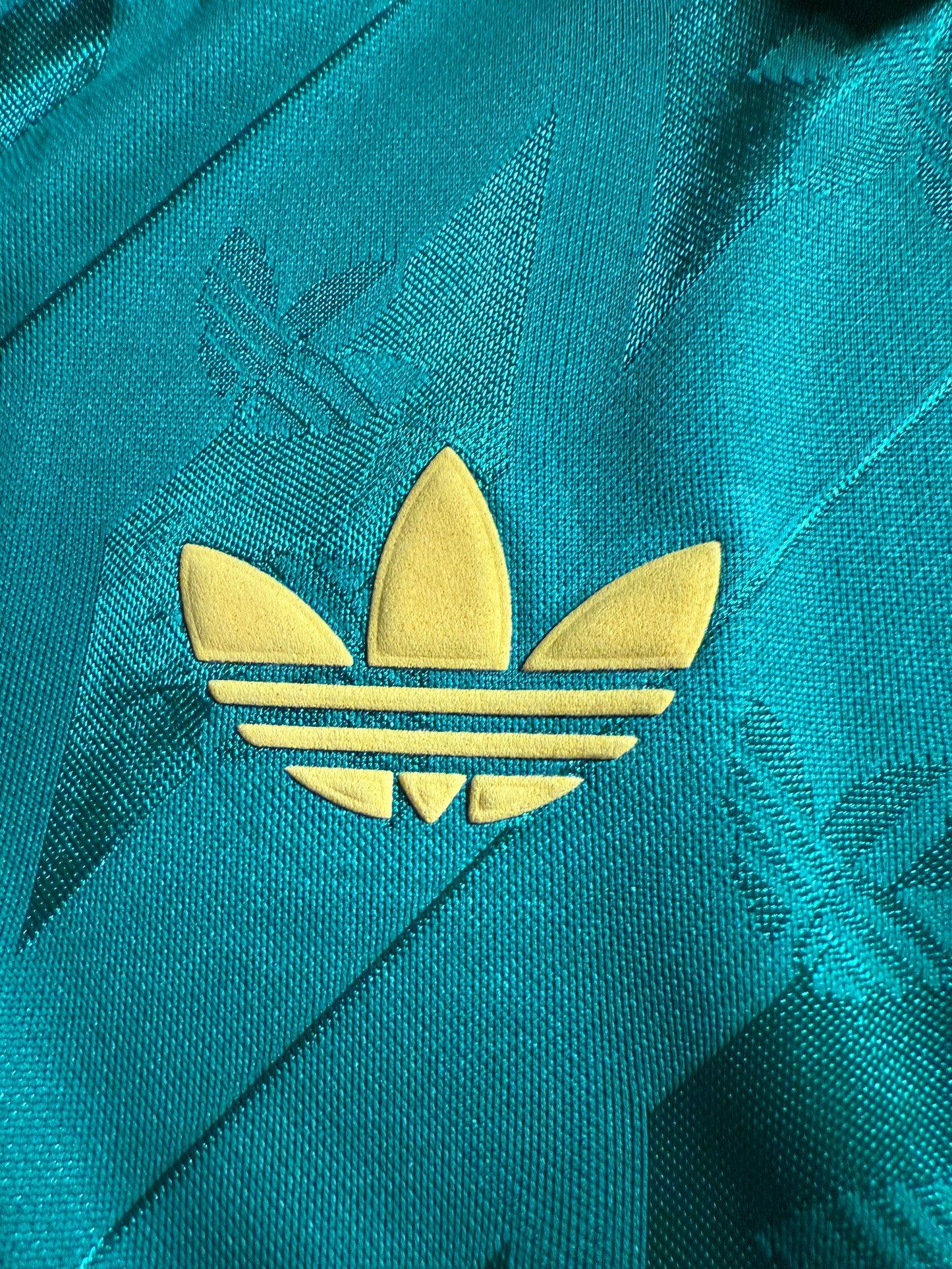 Celtic 2024-25 adidas Originals Lifestyler Retro Jersey L/S Green Kit - L *BNWT*