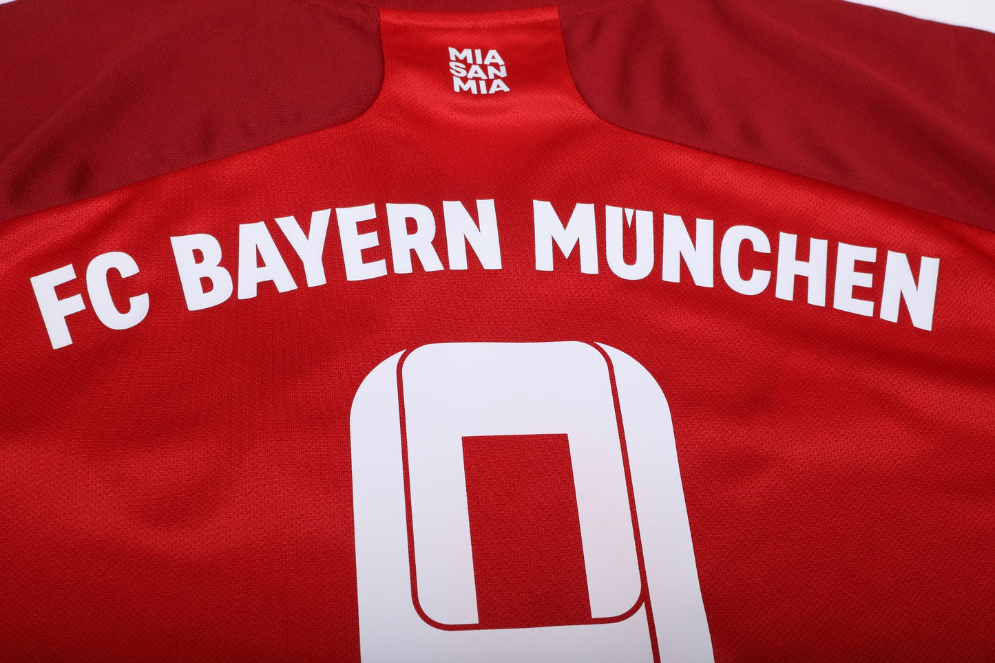 Bayern Munich 2021-22 Home Jersey Lewandowski #9 Kit - (8/10) - XL