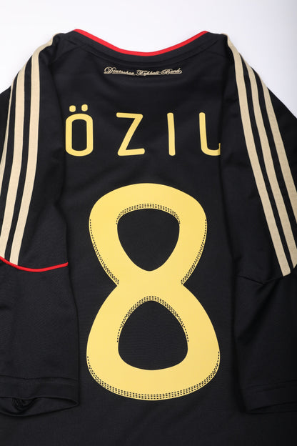Germany 2010-11 Away Jersey Mesut Ozil #8 Kit - (8.5/10) - XXL