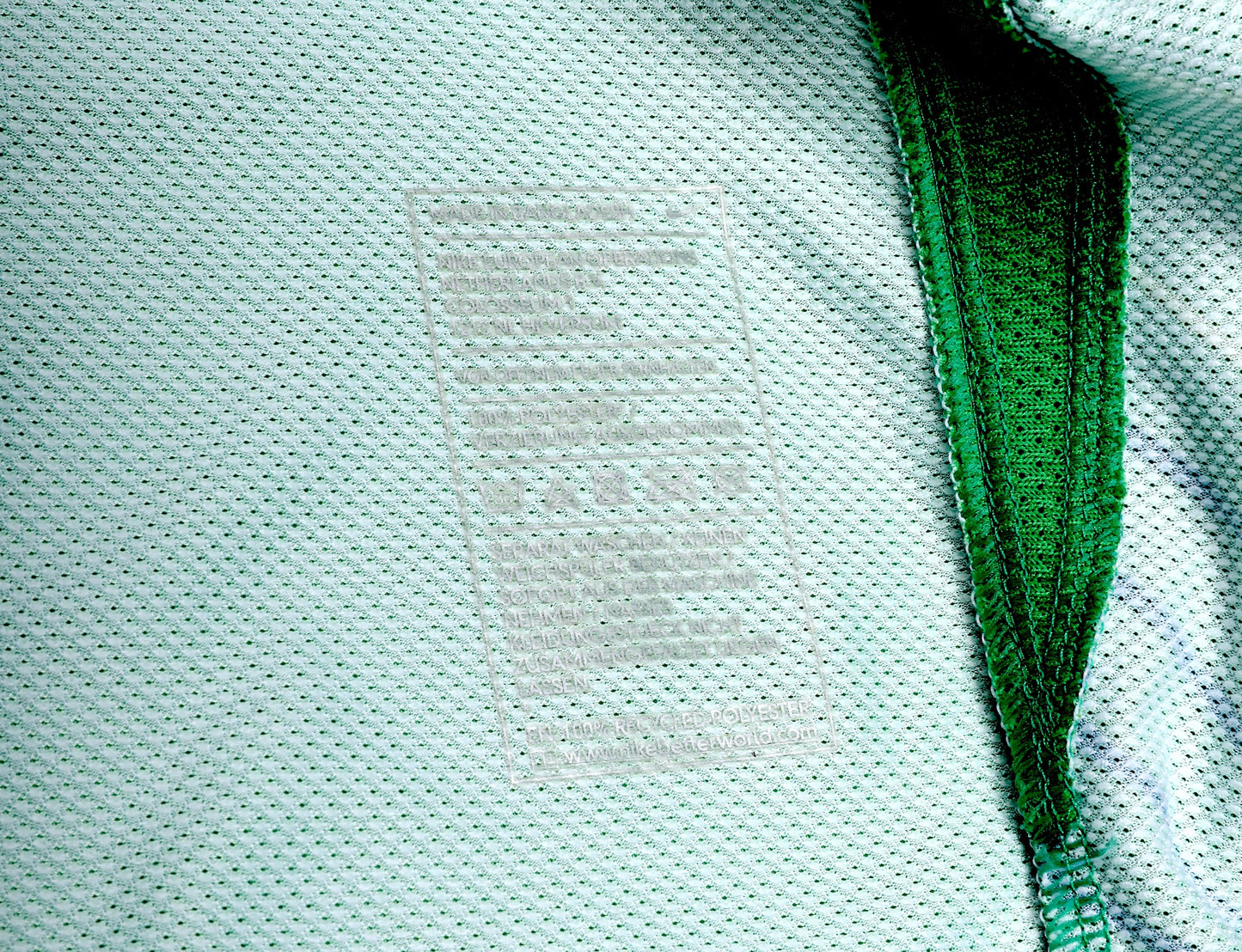 Werder Bremen 2011-12 Home *Match Issue* Claudio Pizarro #24 Kit - *BNWT* L