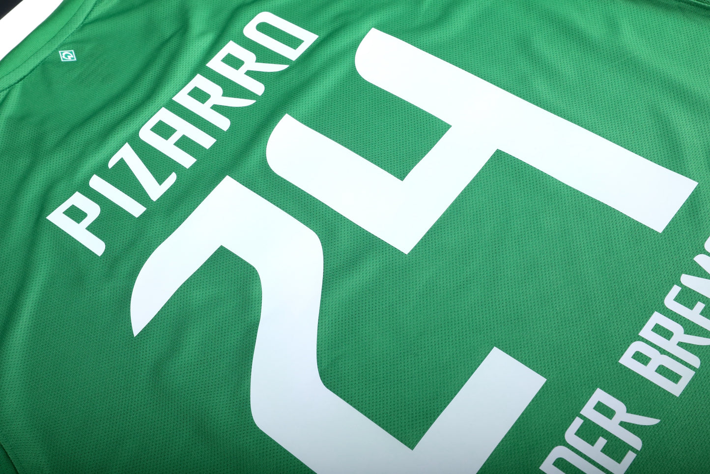 Werder Bremen 2011-12 Home *Match Issue* Claudio Pizarro #24 Kit - *BNWT* L