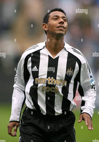 Newcastle 2005-07 Home Jersey Nolberto Solano #4 EPL Kit - (8/10) - L